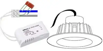 Circuit with capacitors in parallel