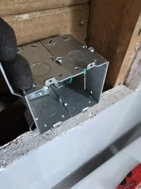 wall thickness vs box overhang