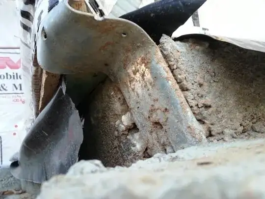 Image 2 - Corner from underneath