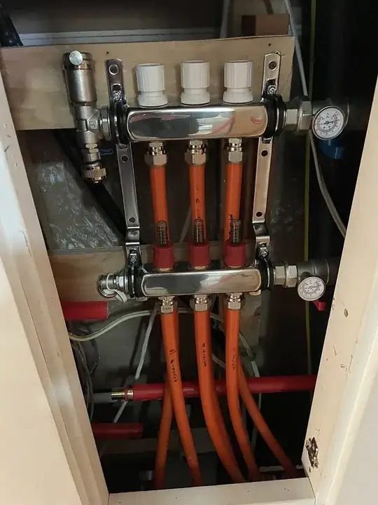 manifold shutoff with upside down temperature gauge