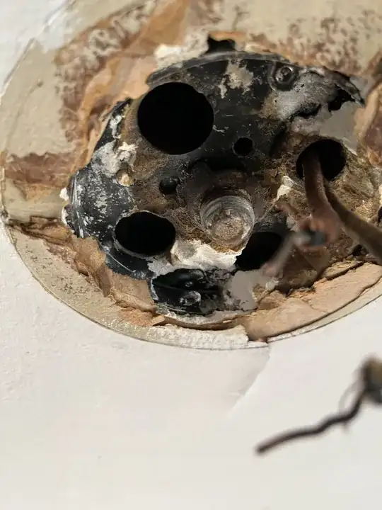 looking up to ceiling at box