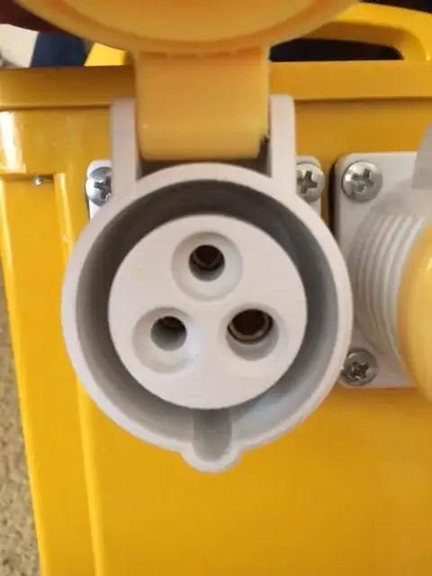 Transformer receptacle