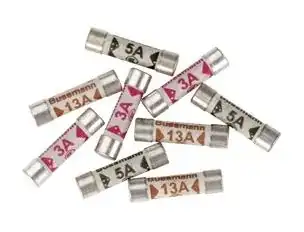 fuses image from http://plugwiring.co.uk/plug-wiring-posts/choosing-the-correct-fuse-for-an-appliance-with-a-bs-1363-type-plug/