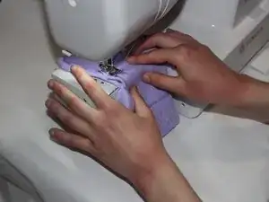 How to Mend a Hole in Mittens