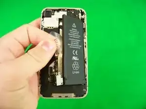 Disassembling iPhone 4S Battery