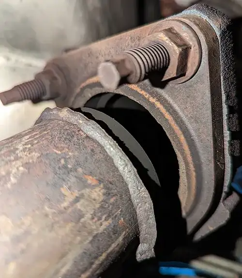 Truck-Exhaust_Engine1