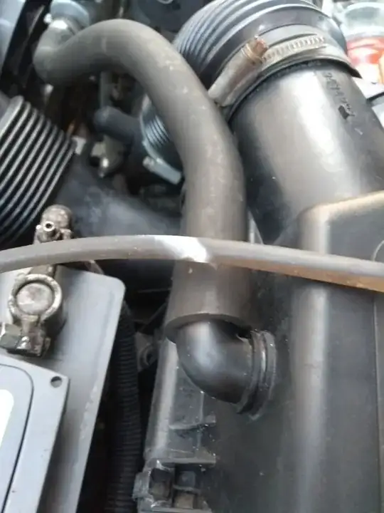 Ignition cable charred from spark