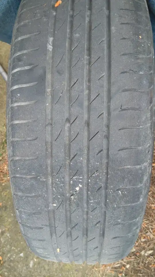 Tire ware on outside edge