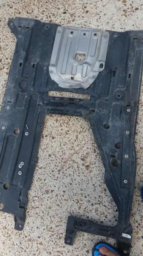 Large engine splash shield