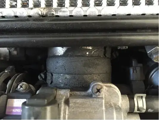 Oil on the throttle body hose