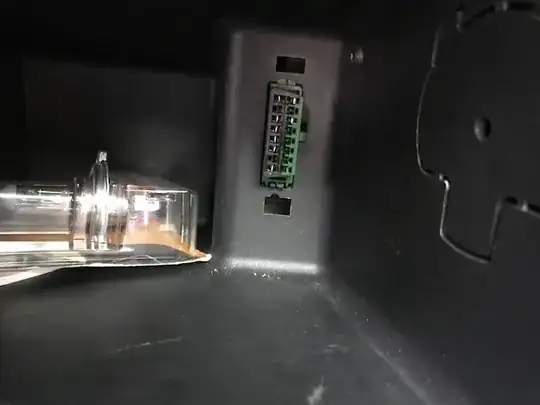 Multimedia connector in glove compartment