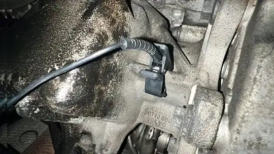 contact mic attached to transfer case