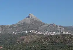 Cogollos Vega with the Peñón de la Mata