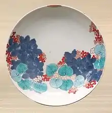 Dish with hollyhock design and small kintsugi repair on top, overglaze enamel, 18th century, Edo period)