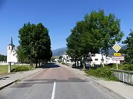 The road into Bourgneuf