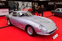 275 GTB, Series II "long nose" with optional aluminium alloy bodywork
