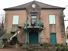 The town hall in Rainans