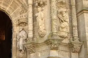 Detail of the main entrance