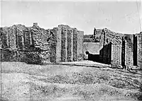 Telloh doorway erected by Gudea (c. 2100&nbsp;BC)