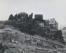 The Russian Hill Vallejo Street Crest, in April 1906 after the earthquake